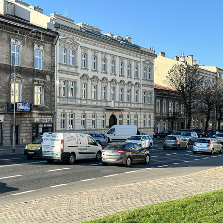 Rzeszów - Odnowiona kamienica przy ul. Piłsudskiego 5 w Rzeszowie - fot 4