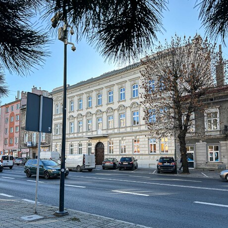 Rzeszów - Odnowiona kamienica przy ul. Piłsudskiego 5 w Rzeszowie - fot 1