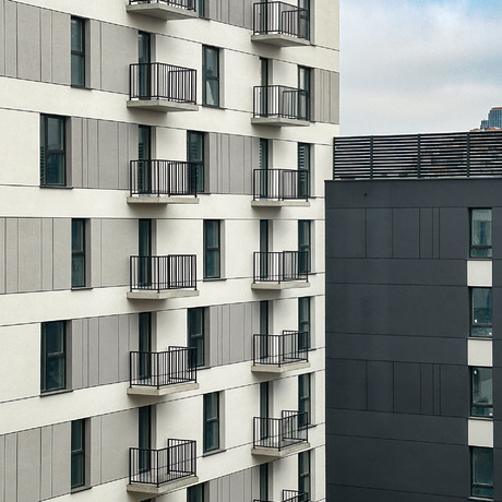 Rzeszów - Budowa Capital Towers Residence w sąsiedztwie hali Podpromie [listopad 2024] - fot 8