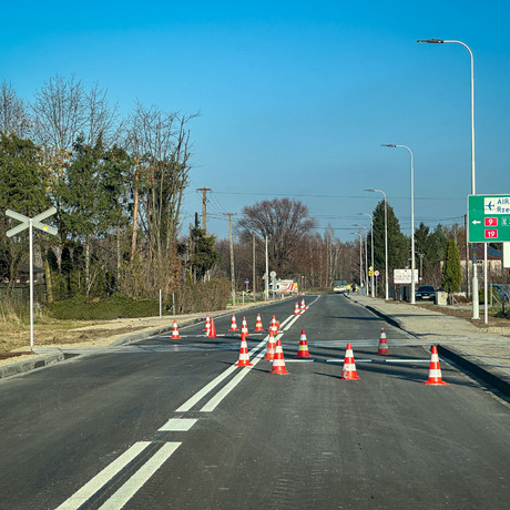 Rzeszów - Przebudowa ul. Załęskiej na finiszu [listopad 2024] - fot 9