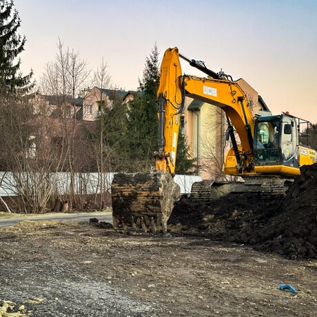 Rzeszów - Budowa drogi, która połączy ulice Krzyżanowskiego i Wieniawskiego [listopad 2024] - fot 10