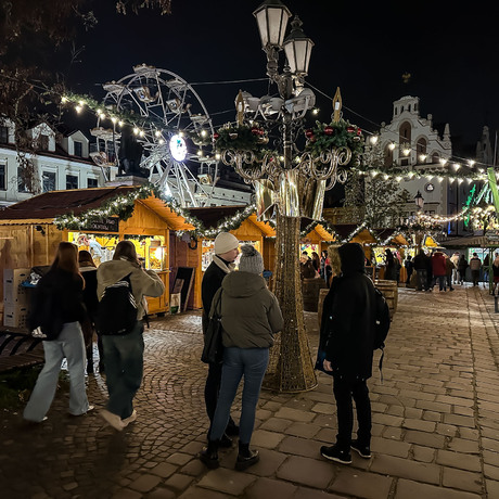Rzeszów - Otwarcie Świątecznego Miasteczka - 6.12.2024 - fot 17
