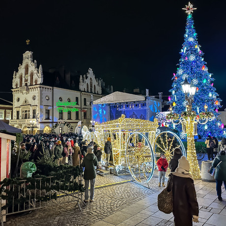 Rzeszów - Otwarcie Świątecznego Miasteczka - 6.12.2024 - fot 25
