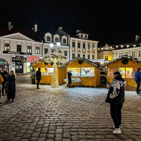 Rzeszów - Otwarcie Świątecznego Miasteczka - 6.12.2024 - fot 26
