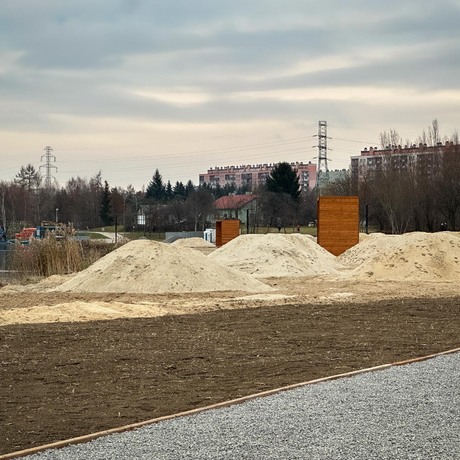 Rzeszów - Budowa miejskiej plaży nad Wisłokiem [grudzień 2024] - fot 11