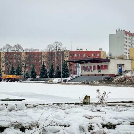 Rzeszów - Prace rozbiórkowe na stadionie Resovii przy ul. Wyspiańskiego - fot 25