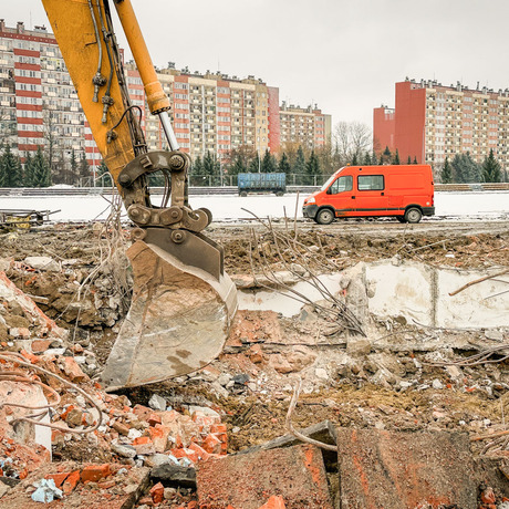 Rzeszów - Prace rozbiórkowe na stadionie Resovii przy ul. Wyspiańskiego - fot 6