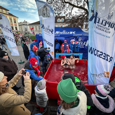 Rzeszów - 33. Finał WOŚP w Rzeszowie - fot 42
