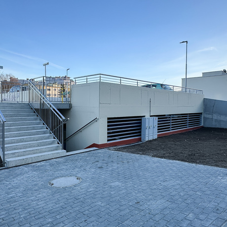 Rzeszów - Nowy parking dwupoziomowy przy szpitalu MSWiA w Rzeszowie - fot 8