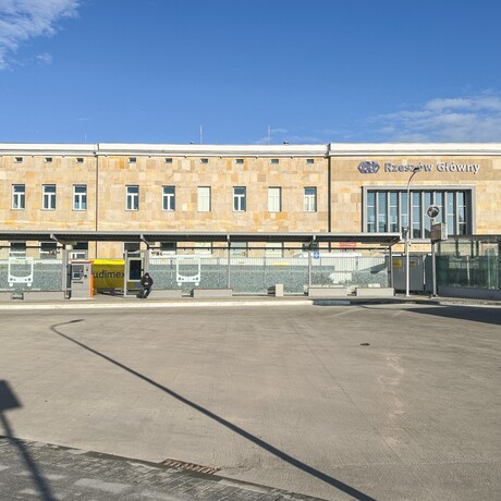 Rzeszów - Przebudowa budynku dworca PKP w Rzeszowie [styczeń 2024] - fot 2