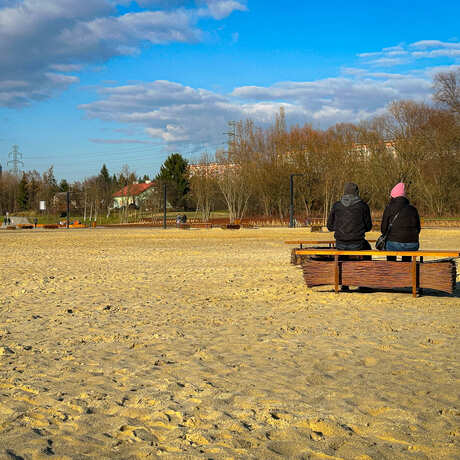 Rzeszów - Słoneczna niedziela na miejskiej plaży - fot 15
