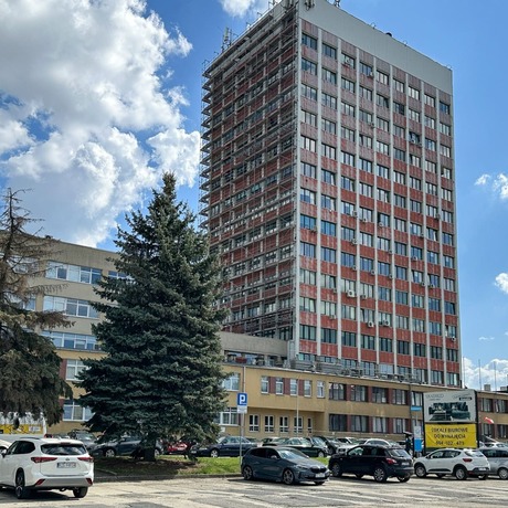 Rzeszów - Modernizacja 15-piętrowego biurowca na ul. Geodetów w Rzeszowie [kwiecień 2025] - fot 1