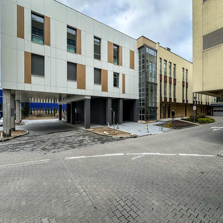 Rzeszów - Rozbudowany budynek A w szpitalu Pro Familia - fot 1