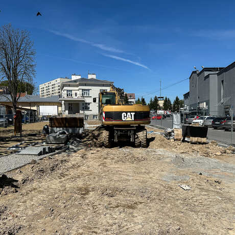 Rzeszów - Budowa ogrodu kieszonkowego przy Estradzie Rzeszowskiej [kwiecień 2025] - fot 3