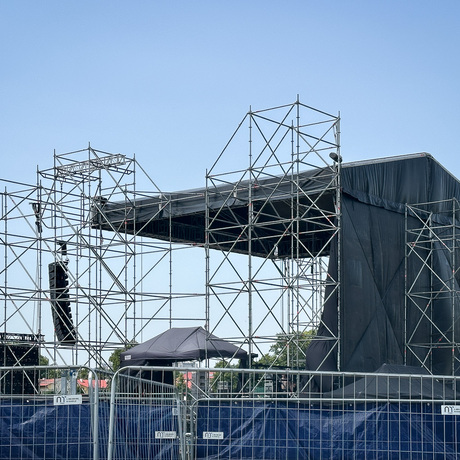 Rzeszów - KultURalia 2025. Budowa miasteczka studenckiego i wielkiej sceny koncertowej - fot 2