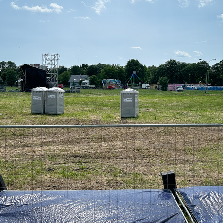 Rzeszów - KultURalia 2025. Budowa miasteczka studenckiego i wielkiej sceny koncertowej - fot 19