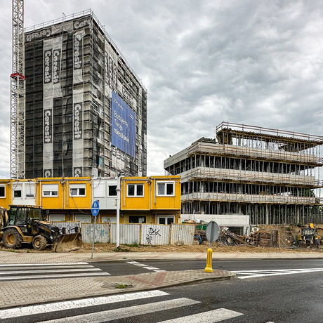 Rzeszów - II etap budowy kompleksu KrakoVska w Rzeszowie [czerwiec 2025] - fot 15