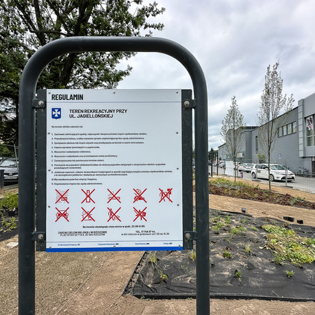 Rzeszów - Budowa ogrodu kieszonkowego w centrum Rzeszowa, przy ul. Jagiellońskiej [czerwiec 2025] - fot 5