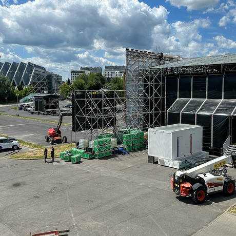 Rzeszów - Budowa sceny Koncertu Głównego ESK 2025 - fot 11