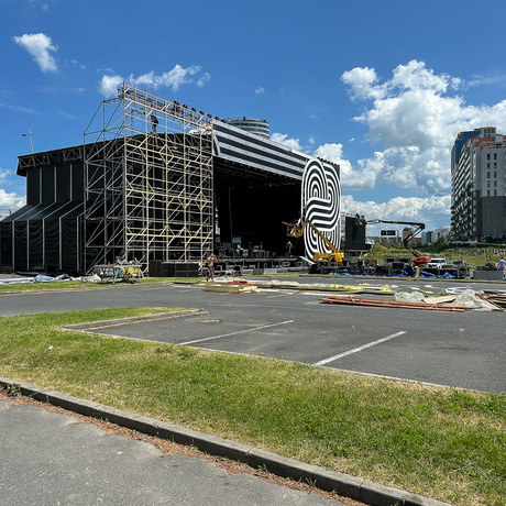 Rzeszów - Budowa sceny Koncertu Głównego ESK 2025 - fot 26
