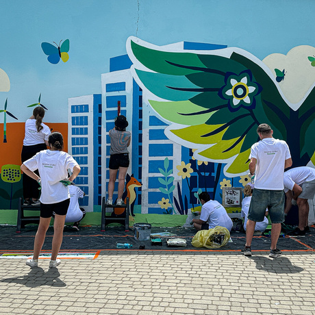 Rzeszów - Tworzenie nowego muralu przy hali Podpromie w Rzeszowie [25.06.2025] - fot 2