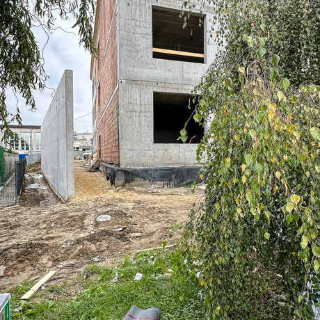Rzeszów - Rozbudowa Szkoły Podstawowej nr 21 przy ul. Miodowej [Październik 2025] - fot 15