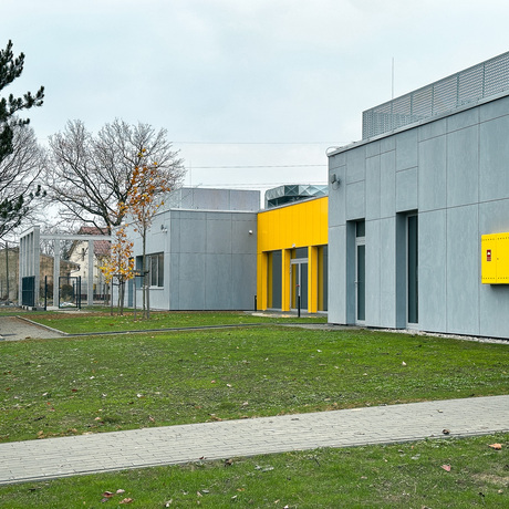 Rzeszów - Budowa żłobka "Zielone Skrzaty" przy ul. Jachowicza na finiszu - fot 11