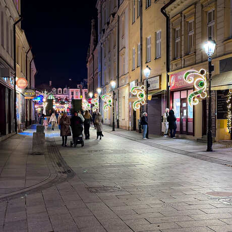 Rzeszów - Świąteczne oświetlenie Rzeszowa w sezonie 2025 / 2026 - fot 25