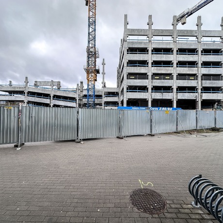 Rzeszów - Budowa piętrowego parkingu i lądowiska przy KSW nr 2 w Rzeszowie [luty 2026] - fot 16