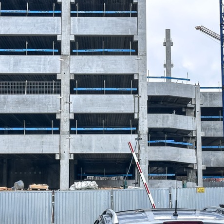Rzeszów - Budowa piętrowego parkingu i lądowiska przy KSW nr 2 w Rzeszowie [luty 2026] - fot 4