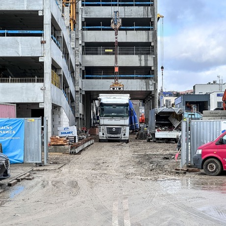 Rzeszów - Budowa piętrowego parkingu i lądowiska przy KSW nr 2 w Rzeszowie [luty 2026] - fot 2