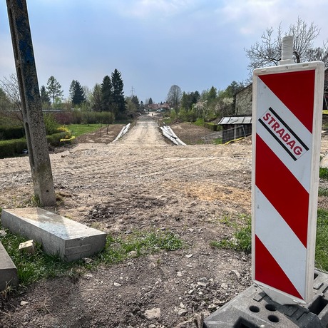 Rzeszów - Budowa kładki nad rzeką Strug na osiedlu Drabinianka [kwiecień 2026] - fot 13