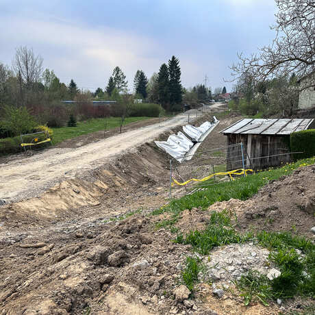 Rzeszów - Budowa kładki nad rzeką Strug na osiedlu Drabinianka [kwiecień 2026] - fot 16