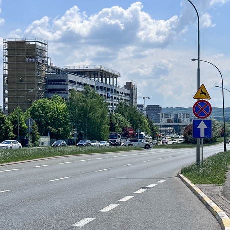 Rzeszów - Budowa piętrowego parkingu i lądowiska przy KSW nr 2 w Rzeszowie [maj 2026] - fot 2