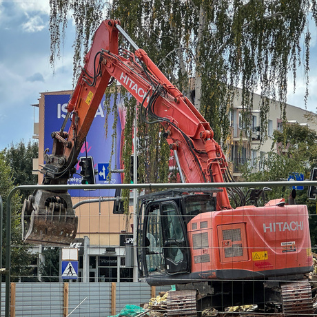 Rzeszów - Rozbiórka budynków biurowych i usługowych przy skrzyżowaniu ul. Dąbrowskiego z ul. Zofii Chrzanowskiej - fot 8