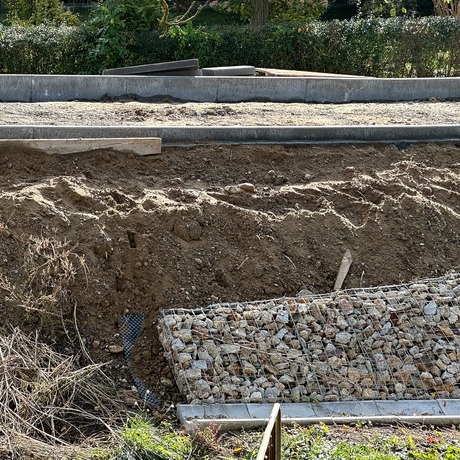 Rzeszów - Budowa kładki nad rzeką Strug na osiedlu Drabinianka [październik 2026] - fot 4