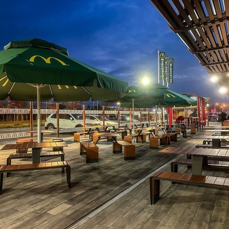 Rzeszów - Otwarcie McDonald's przy hipermarkecie E. Leclerc w Rzeszowie - fot 3