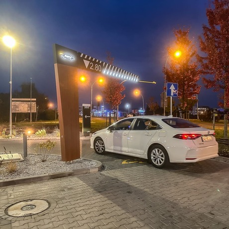 Rzeszów - Otwarcie McDonald's przy hipermarkecie E. Leclerc w Rzeszowie - fot 2