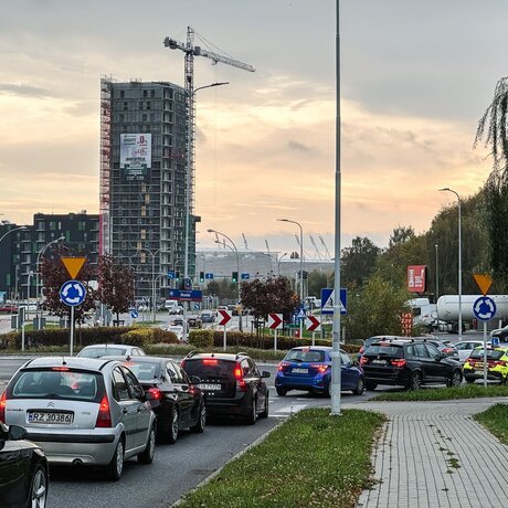 Rzeszów - Budowa Apartamentów Parkowych Res Tower [październik 2026] - fot 13