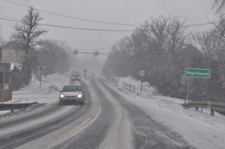 Zawieje i zamiecie śnieżne - Podkarpacie - 28.01.2010