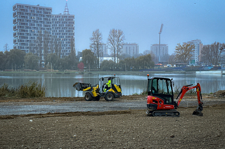Budowa miejskiej plaży nad Wisłokiem [listopad 2024]