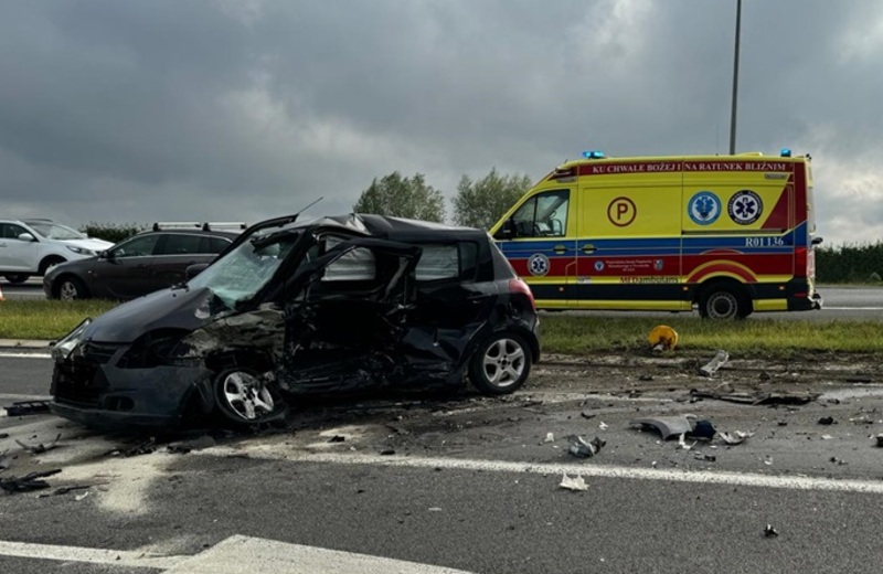 Tragiczny wypadek na DK94 w Radymnie. Nie żyje 33-letnia kobieta
