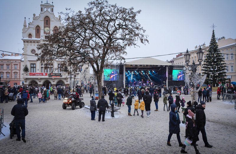 Światełko dla Pawła Adamowicza na rzeszowskim Rynku. Dzisiaj o 20.00