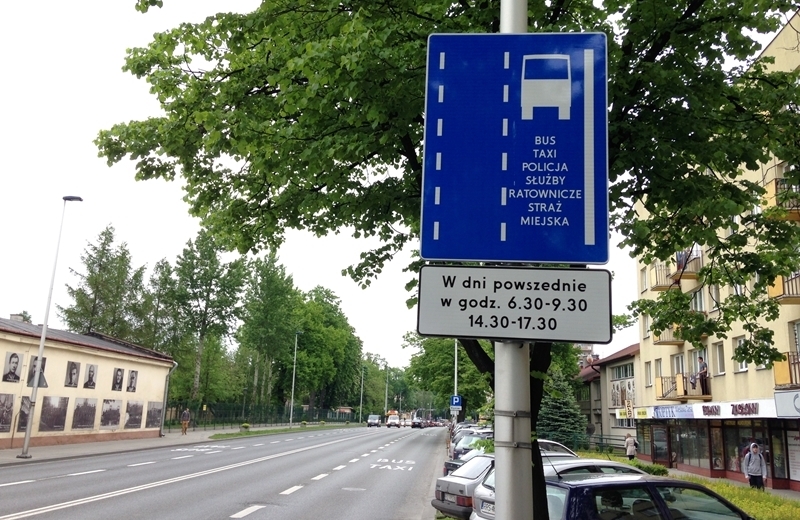 Radni pytają o kamery monitorujące buspasy. Miałyby zastępować policyjne patrole