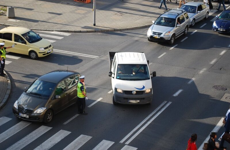 Rzeszowscy policjanci kontynuują akcję „przejezdne skrzyżowania”