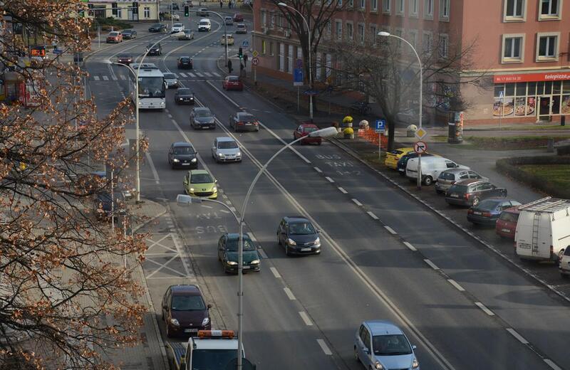 Od 6 grudnia obowiązkowa „jazda na suwak” i „korytarz życia”