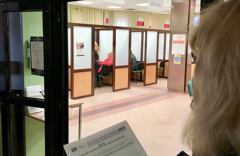 Ponad 434 tys. osób otrzyma "trzynastki" na Podkarpaciu. ZUS i Poczta Polska zapewniają, że dotrą na czas