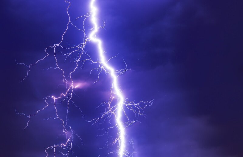IMGW ostrzega! Burze, deszcz i wiatr nawet 80 km/h na Podkarpaciu