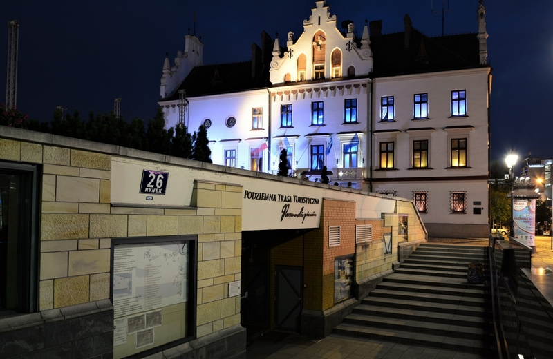 "Rzeszowskie Piwnice" - mapping 3D na budynku ratusza