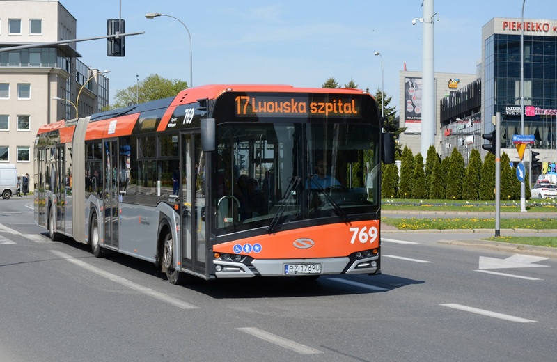 Nowość w komunikacji miejskiej w Rzeszowie. Będą "przystanki na żądanie"